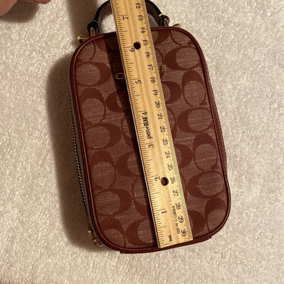 Coach Eva Crossbody - Picture 2 of 11